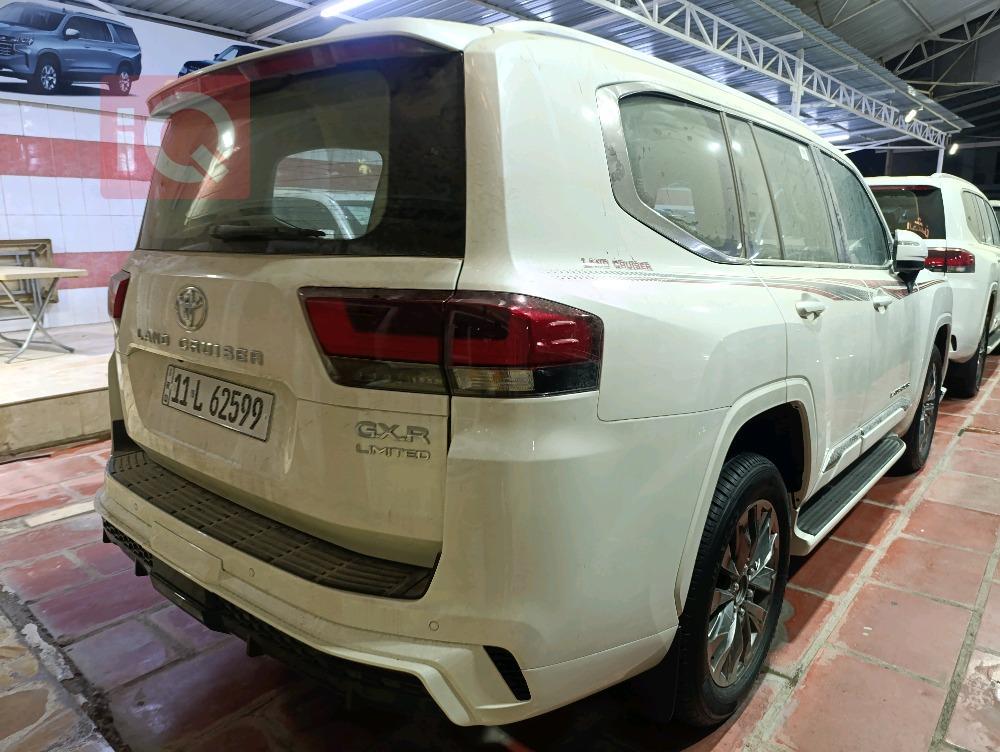 Toyota Land Cruiser